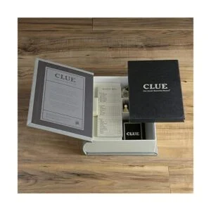 Juego de mesa de edición clásica vintage. Libro de pistas_6