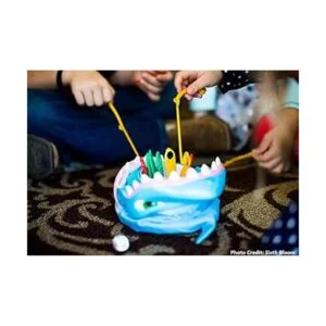 Juego de mordida de tiburón de Pressman Toys 2 4_5