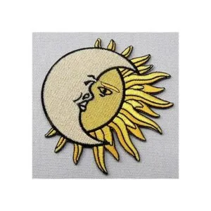 Media Luna Luna sobre la parche insignia Hierro Sobre_4