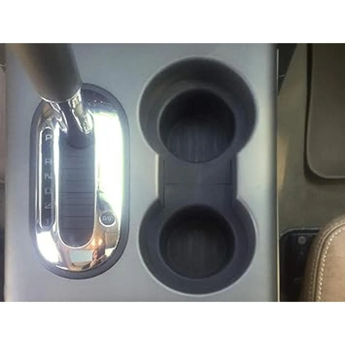 Par de portavasos de consola central delantera compatible_4