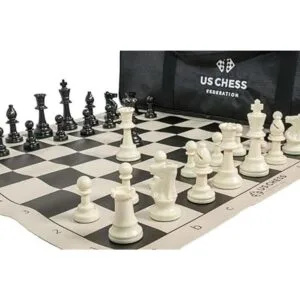 Juego de ajedrez con triple peso de ajedrez negro_3