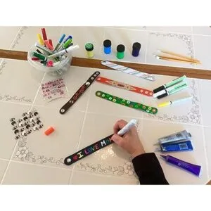 TheAwristocrat Pulseras de piel en blanco color naranja_3