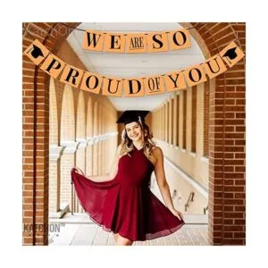 Banner de graduación We Are So Proud Of You no DIY 12_6