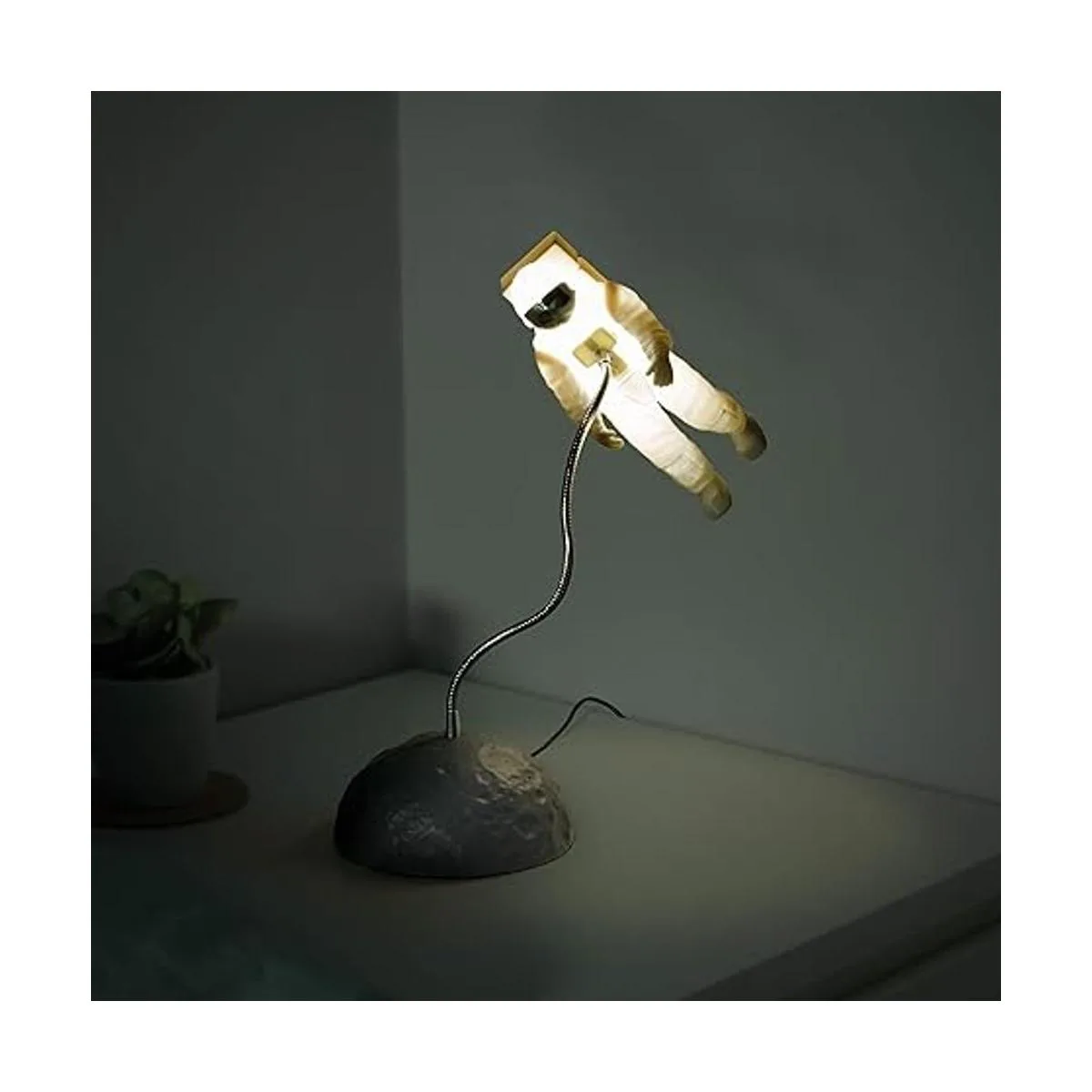 Paladone Lámpara de escritorio de astronauta flotante en_4