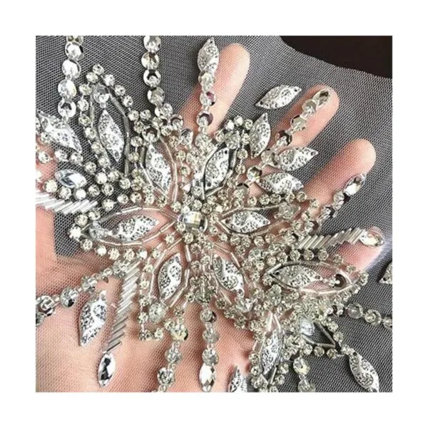 Exquisitos parches de cristal brillantes hechos a mano_3