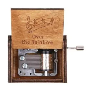 Caja de música de madera con manivela de mano y arco iris_3