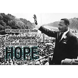 Póster de Dr Martin Luther King Jr para aula MLK con texto_1
