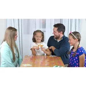 Regal Games Juegos de cartas clásicos para niños incluye_6