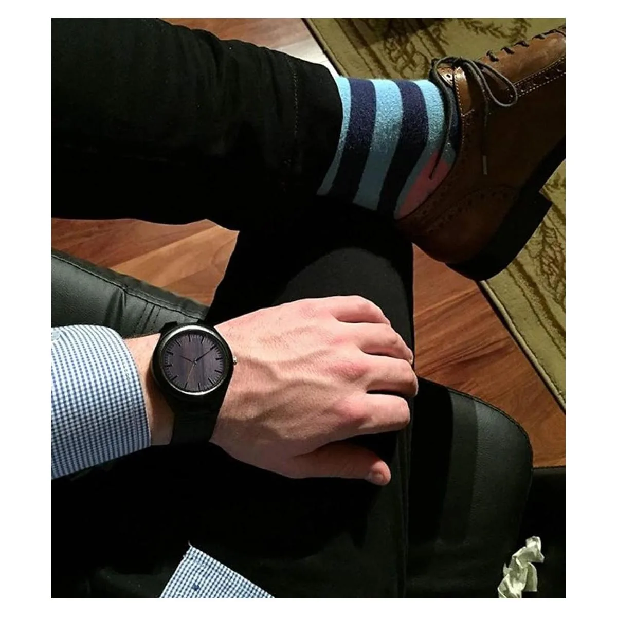 Reloj de madera grabado casual hecho a mano reloj de_4