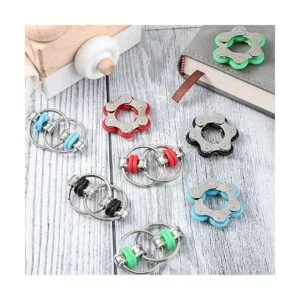 El juego de 8 juguetes para ansiedad incluye 4 cadenas de_3