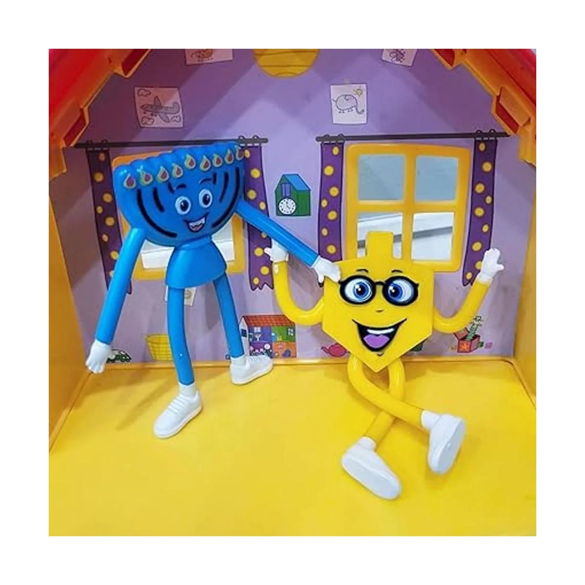 RL Amigos de Chanukah flexibles Juego de Dreidel y Menorah_4