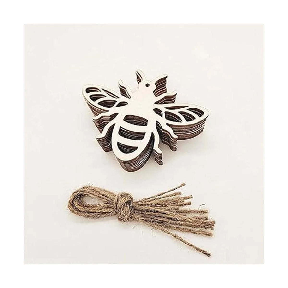 Creaides Adornos colgantes con forma de abeja de madera_6