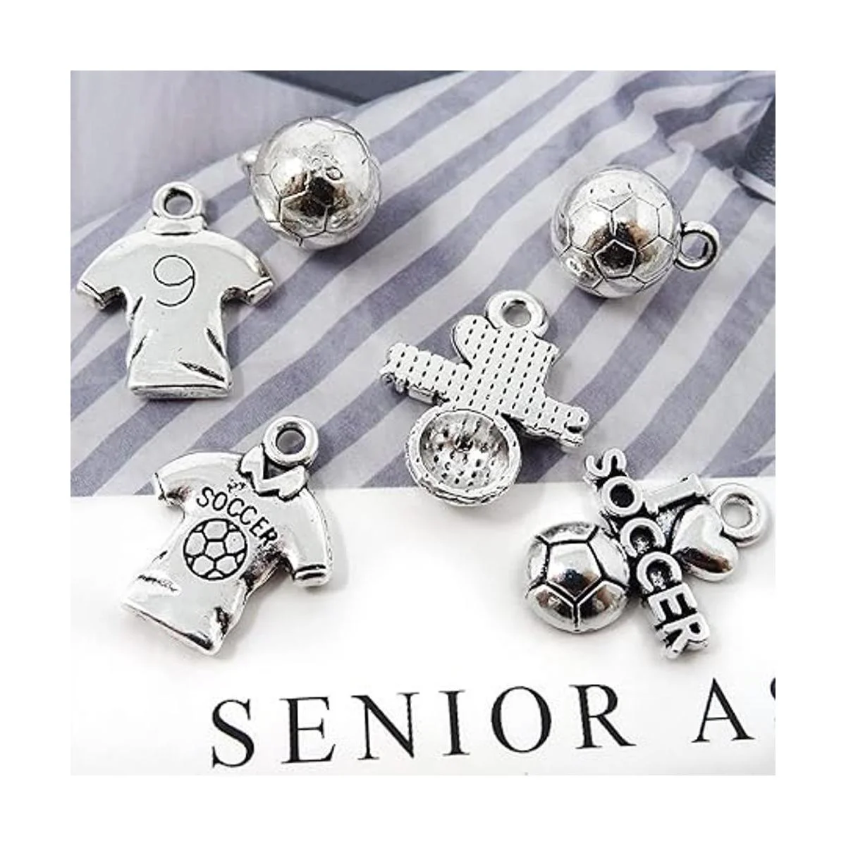 Honbay 60 colgantes deportivos de aleación con diseño de_3