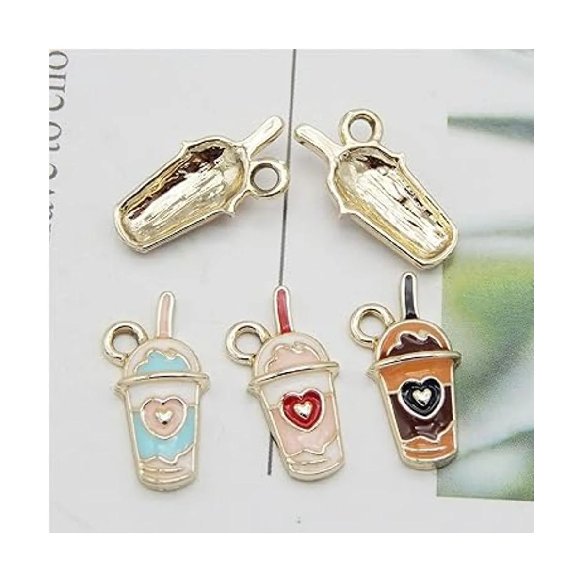 JJGQAZ 30 dijes de bebidas de corazón de colores mixtos_6