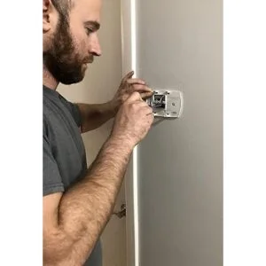 Destornillador de bolsillo con herramienta de extracción_2