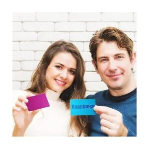 Tarjetas de visita de aluminio multicolor en blanco_6