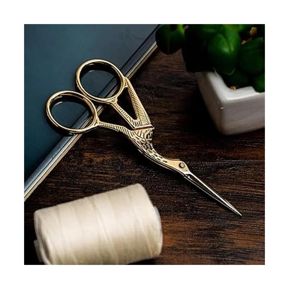 SINGER Bordado forjado de 4.5 pulgadas chapado en oro_4