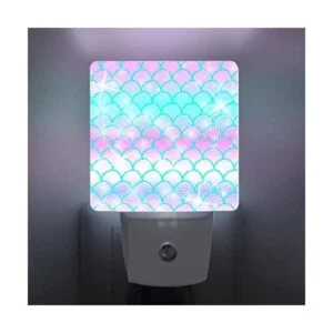 Luz nocturna enchufable con escamas de sirena rosa del_1