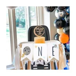 Cartel de primer cumpleaños con tema espacial para el_3