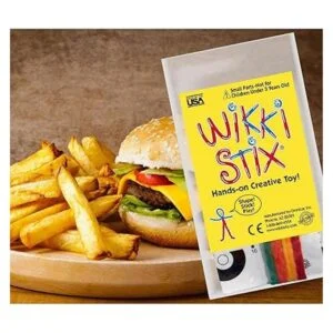 WikkiStix Bulk Pack de 100 regalos de fiesta surtidos_3