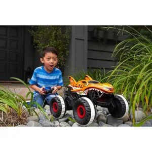 Hot Wheels Monster Trucks auto de control remoto juguete_2