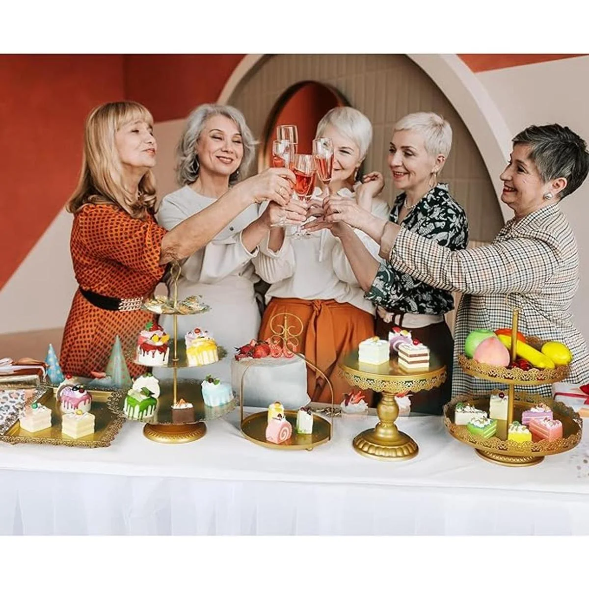 ZUMELER Juego de 5 soportes dorados para tartas redondas_6