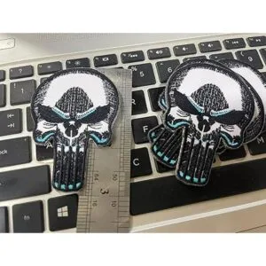 Parche bordado para planchar en forma de calavera parche_3