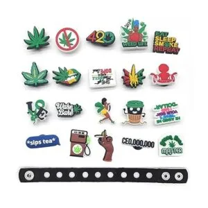 37 piezas de dijes de zapatos verdes para bricolaje_4