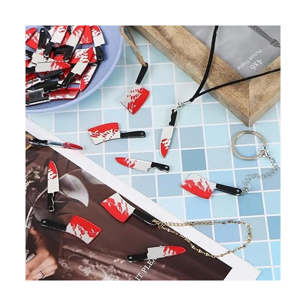 MIKIMIQI Juego de 20 dijes de cuchillos falsos colgantes_3