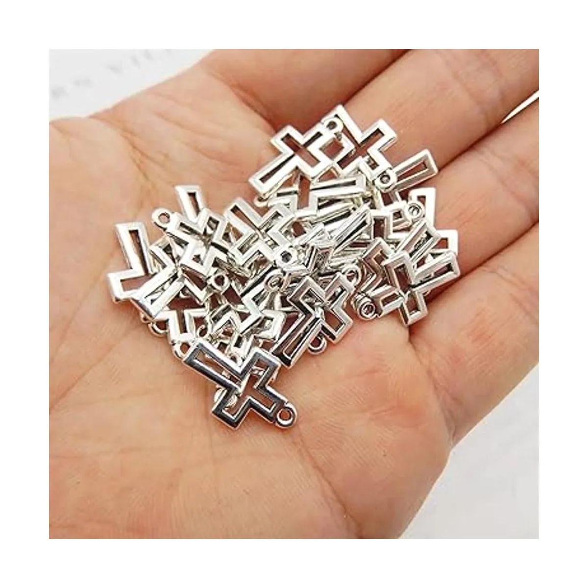 WAY DENG Paquete de 100 aretes surtidos de aleación de_4