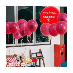 Paquete de 24 globos de látex con temática de bomberos de_4