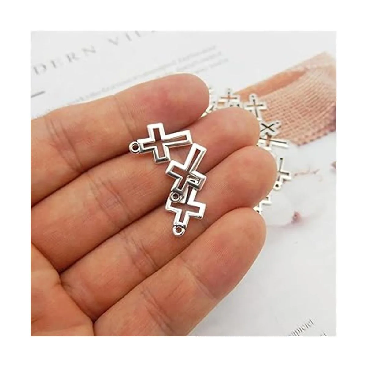 WAY DENG Paquete de 100 aretes surtidos de aleación de_5