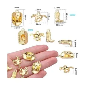 60 colgantes chapados en oro con temática occidental de_3