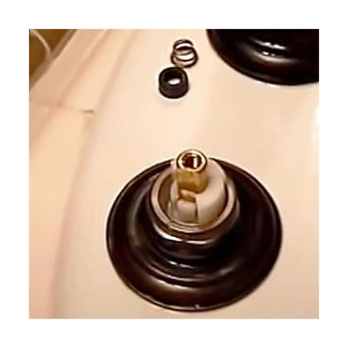 RP25513 Grifo de repuesto para grifo Delta con dos asas_4