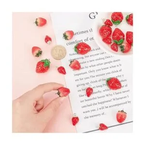 SUNNYCLUE 24 colgantes de resina de fresa de 3 estilos_3