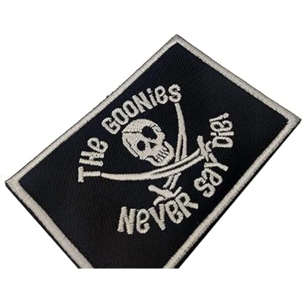 The Goonies Never Say Die Parche bordado de tela con_5