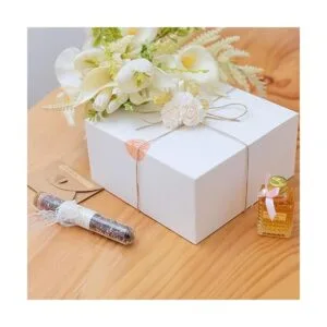 YUEFANBOX Cajas de regalo blancas de 8 x 8 x 4 pulgadas_5