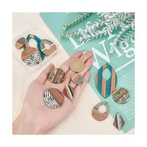 PH PandaHall 6 estilos de colgantes de madera de resina_5