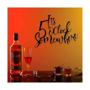 Letrero de metal con texto en inglés Its 5 Oclock_4