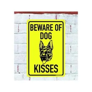 Beware Of Dog Kisses Letrero de lata divertido de 12 x 8_2