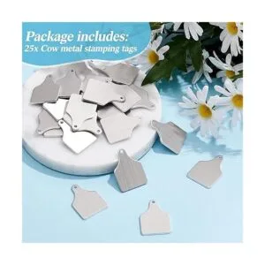 Etiquetas de metal de vaca en blanco con estampado de_3