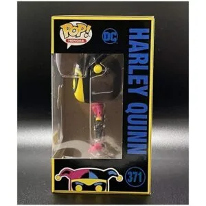 Funko Harley Quinn Black Light Exclusive_3
