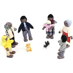 Casa de muñecas de madera de 7 piezas figuras familiares_6