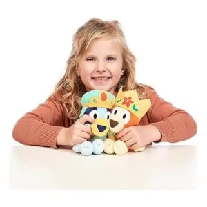 Bluey Friends Paquete de peluche Royal Bluey Bingo_5