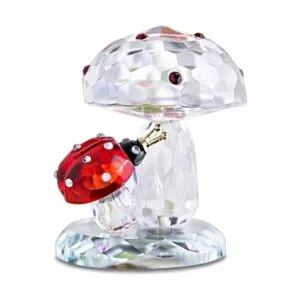 HD HYALINE DORA Figura de mariquita de cristal sobre_1