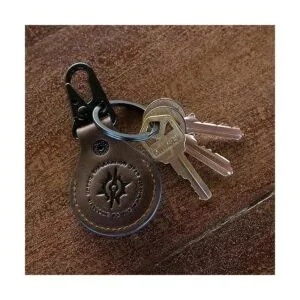 KORDIZ Funda de cuero para AirTag con cierre y llavero_5