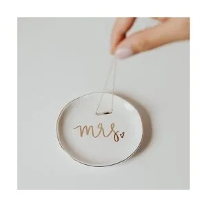 Sweet Water Decor Mrs. Jewelry Bandeja para platos_4