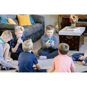 Its Not Poop Divertido juego de adivinanzas familiares_3