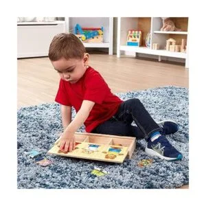 melissa doug rompecabezas de combinar ropa de madera_6