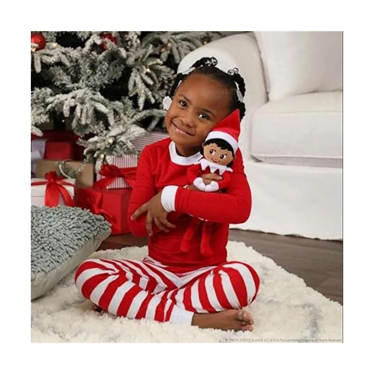 The Elf on the Shelf Plushee Pal Snuggler Elf Dark Tone_4